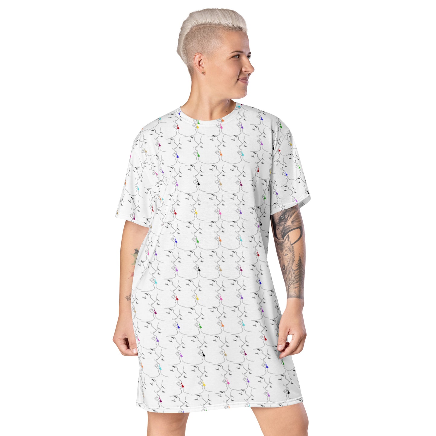 T-shirt Dress: Tender Kisses