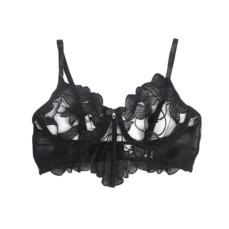 Curvy Lingerie: Semi-See-Through Decorative Underwire Bra