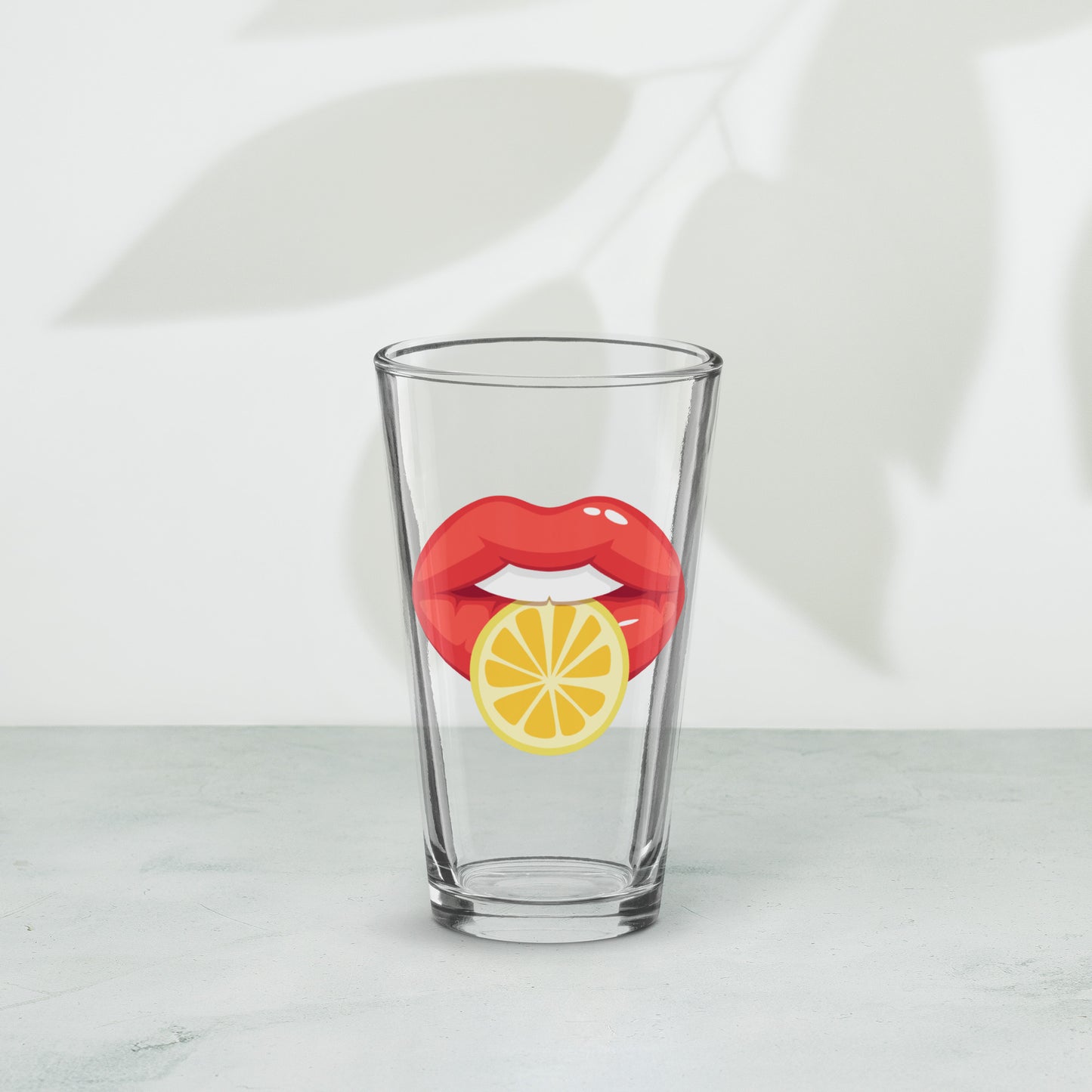 Shaker Pint Glass: Vivid Red Mouth & Lemon Slice