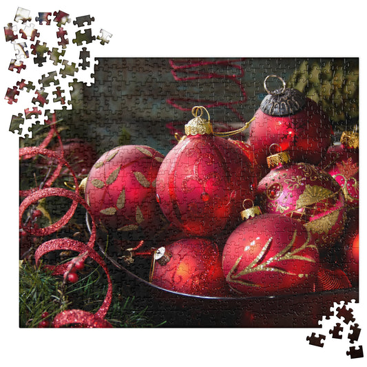 Winter Jigsaw Puzzle: Red Ornaments